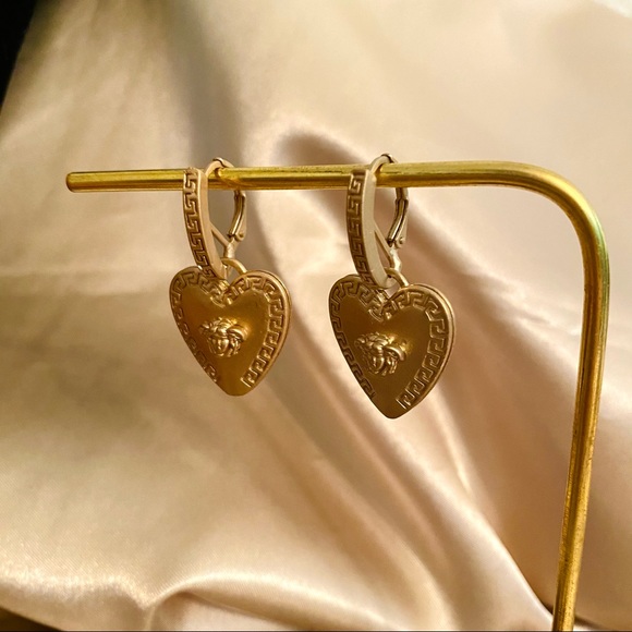 Roman Art Portrait Heart Huggie Earrings - Picture 10 of 12